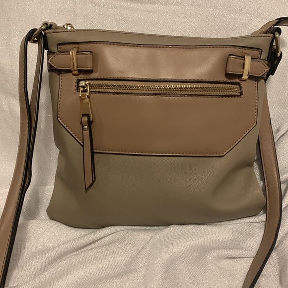 Retro Aldo Ladies Cross Body Bag - Picture 2 of 3